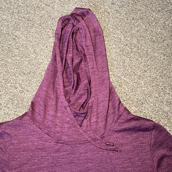 Purple athletic pullover hoodie with thumb holes and pockets - Picture 4 of 7